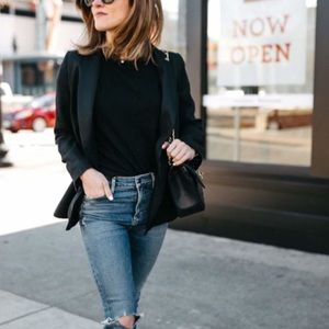 🌟 Closet Sale! 3 Tops/Sweaters/Jackets for $15! 🌟 Black Blazer